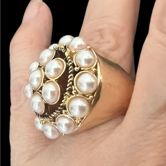 Pearls Cluster ring size 9, in gold tone - Picture 3 of 11
